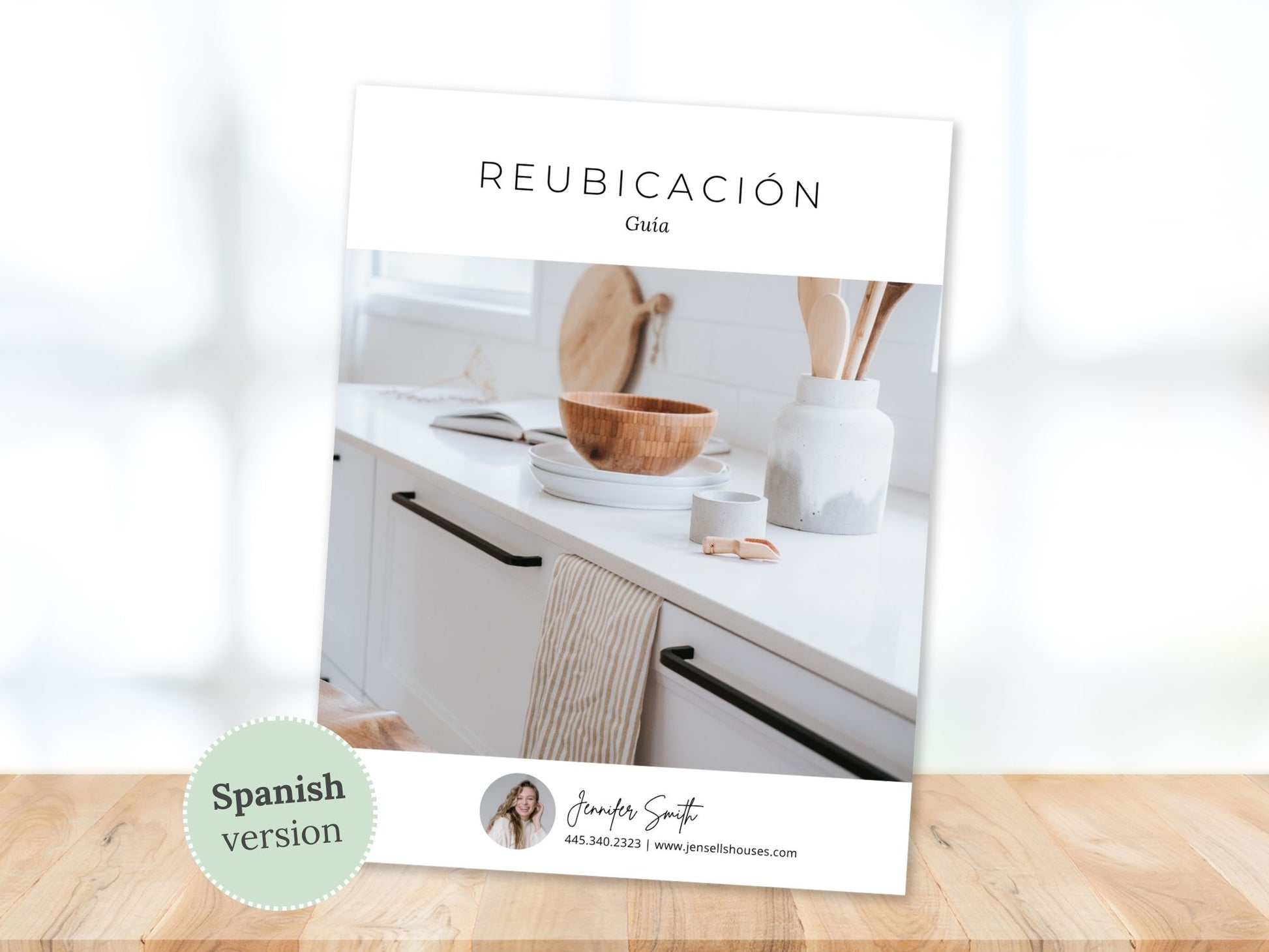 Spanish Minimal Relocating Guide with essential moving tips and checklists for homebuyers.